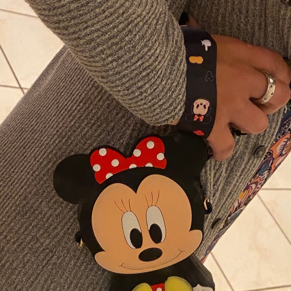 Minnie wristlet